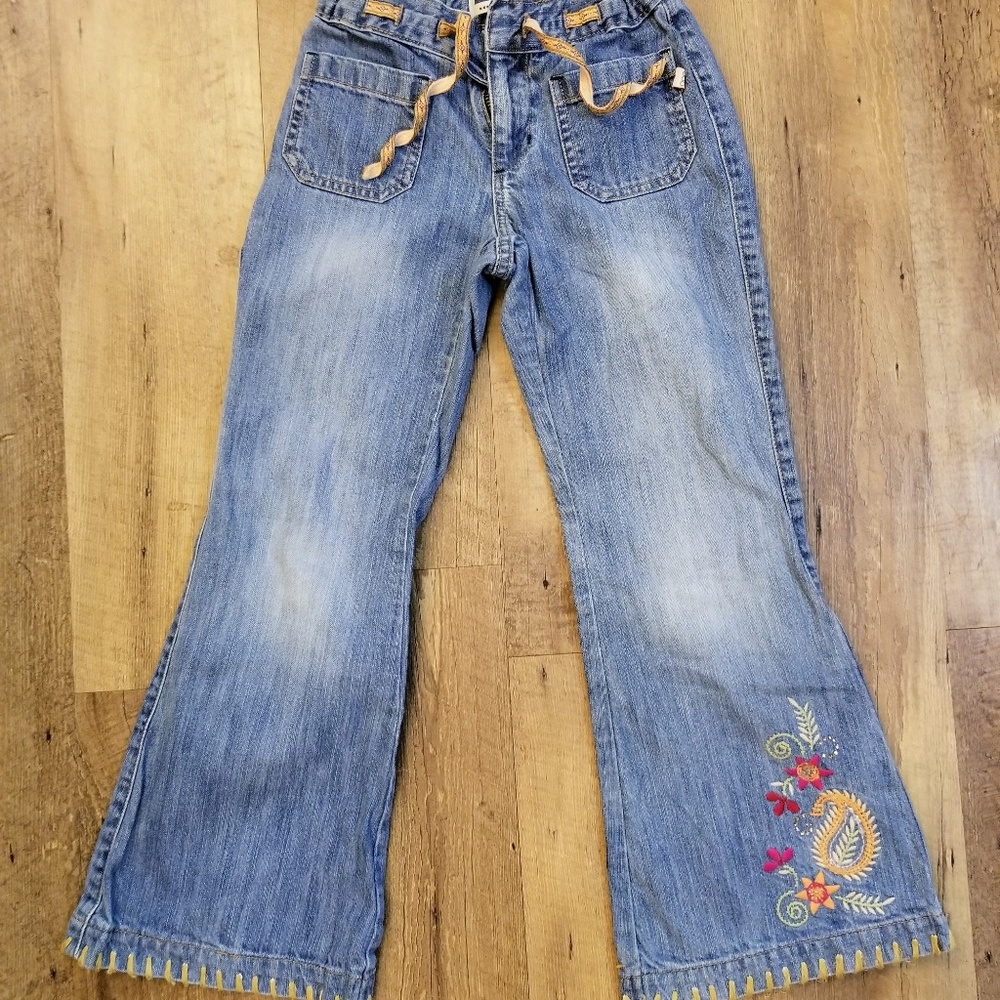 Gap girls blue jeans with embroidery